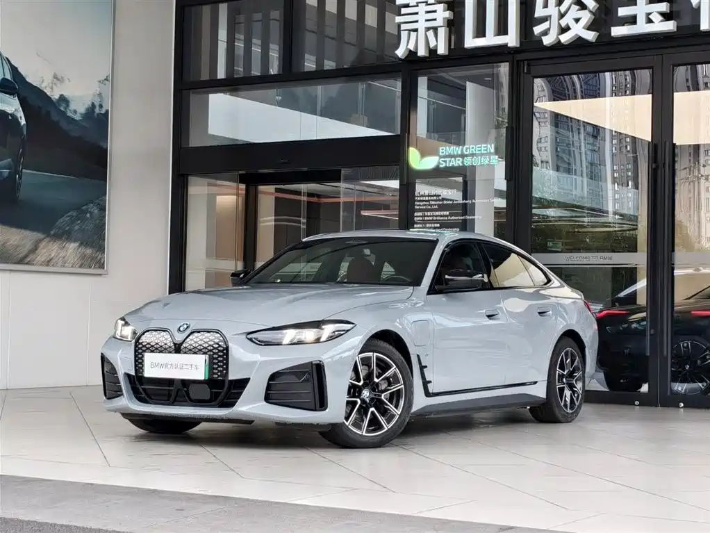BMW i4 2025 eDrive40