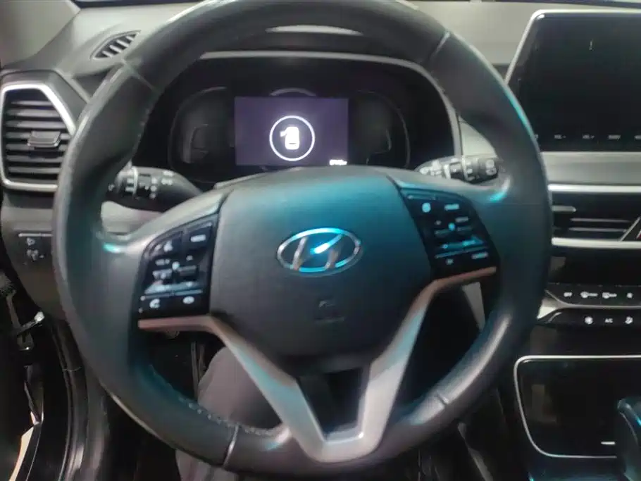 Hyundai Tucson 2019 280TGDi Dual-clutch 2WD Fashion Edition China VI фото 15
