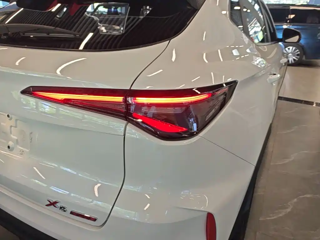 Changan X5 PLUS 2025 2025 1.5T DCT Pioneer