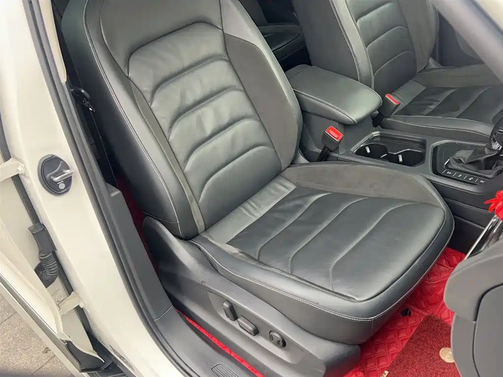 Volkswagen Tiguan L 2019 330TSI Auto 2WD Smart Luxury Edition China V фото 20