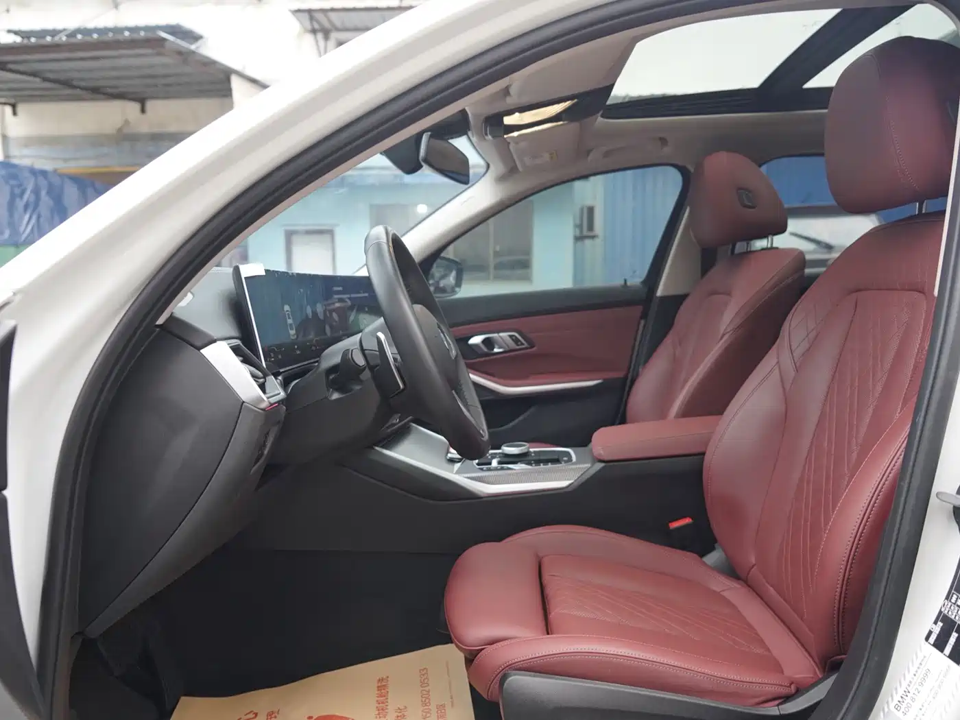 BMW 3 Series 2024 325Li M Sport Shadowline Package фото 4