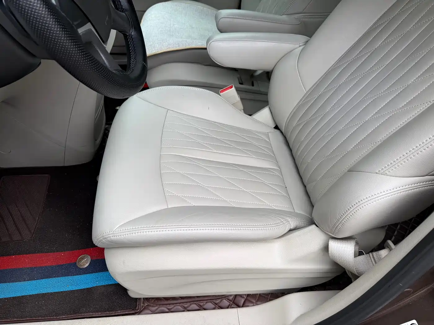 Buick GL8 2021 Land Business Class 652T Luxury фото 11