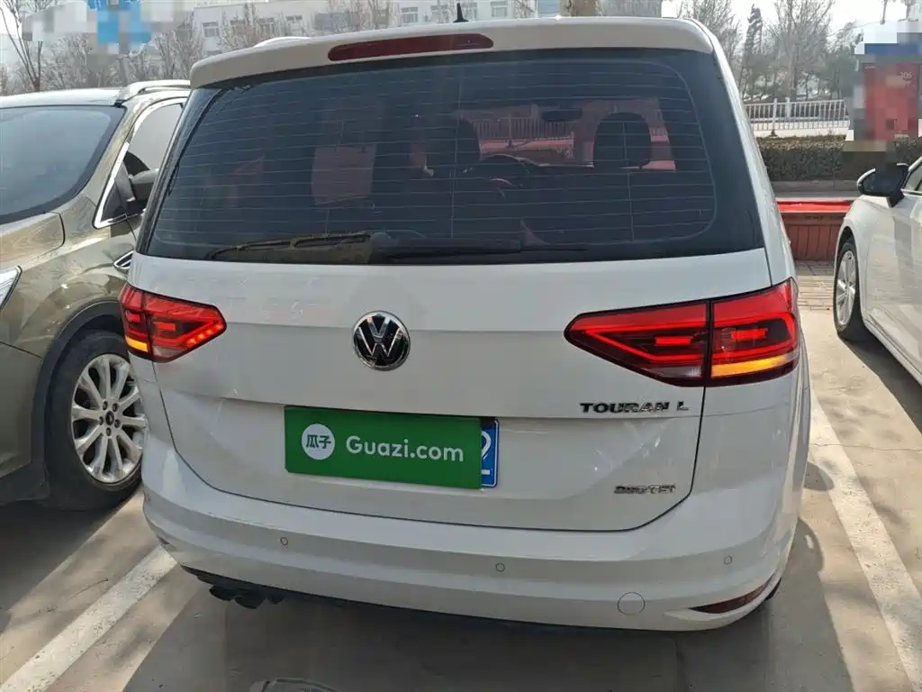 Volkswagen Touran 2016 Touran L 280TSI DSG Comfortline фото 6