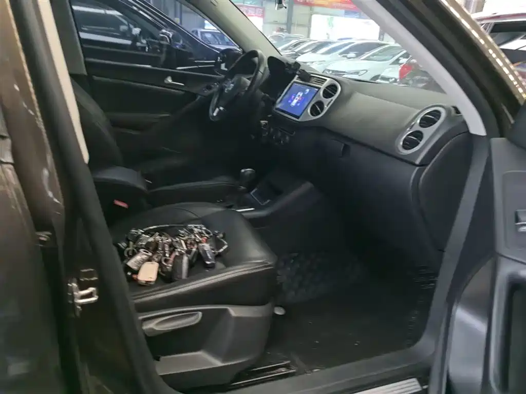 Volkswagen Tiguan 2016 280TSI Automatic 2WD Silk Road Comfort фото 25