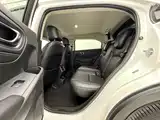 Photo 14 - Honda Vezel