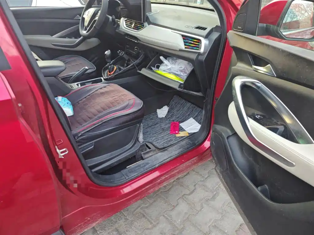 Baojun 530 2019 2018 1.5T Manual Premium Model China V