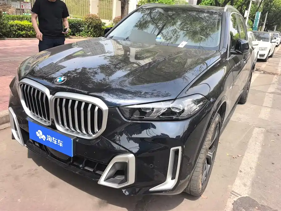BMW X5 2023 xDrive 30Li Premium M Sport Package
