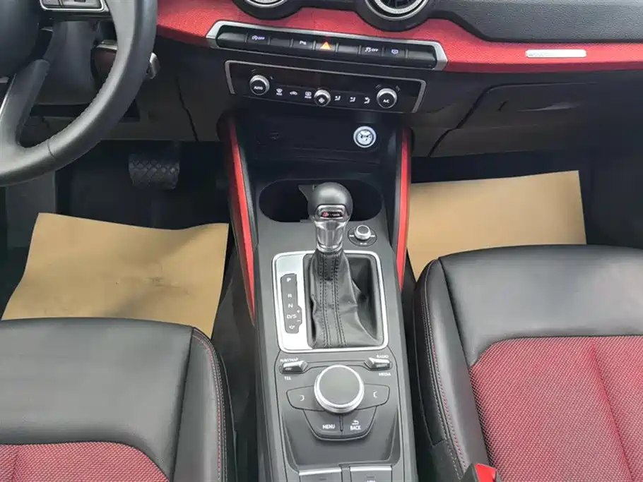 Audi Q2L 2018 35 TFSI Fashion Dynamic China VI фото 16