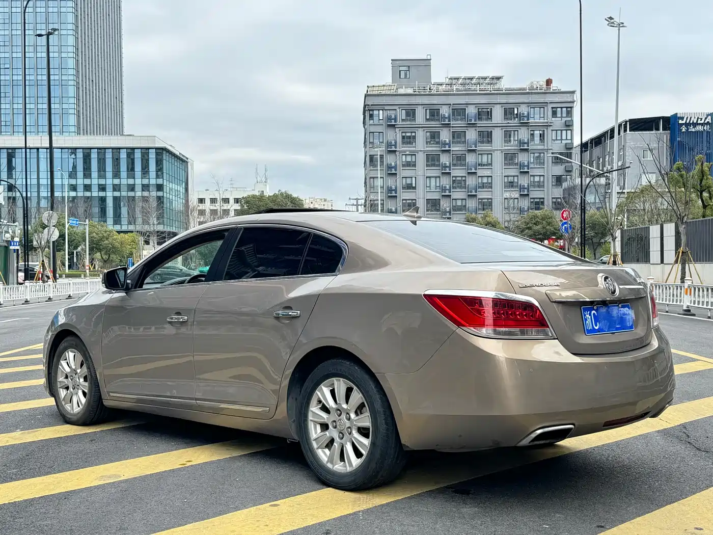 Buick LaCrosse 2011 2.4L SIDI Luxury Edition фото 5