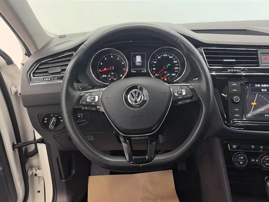 Volkswagen Tiguan L 2019 330TSI Auto 2WD Panorama Comfort Edition China V фото 15