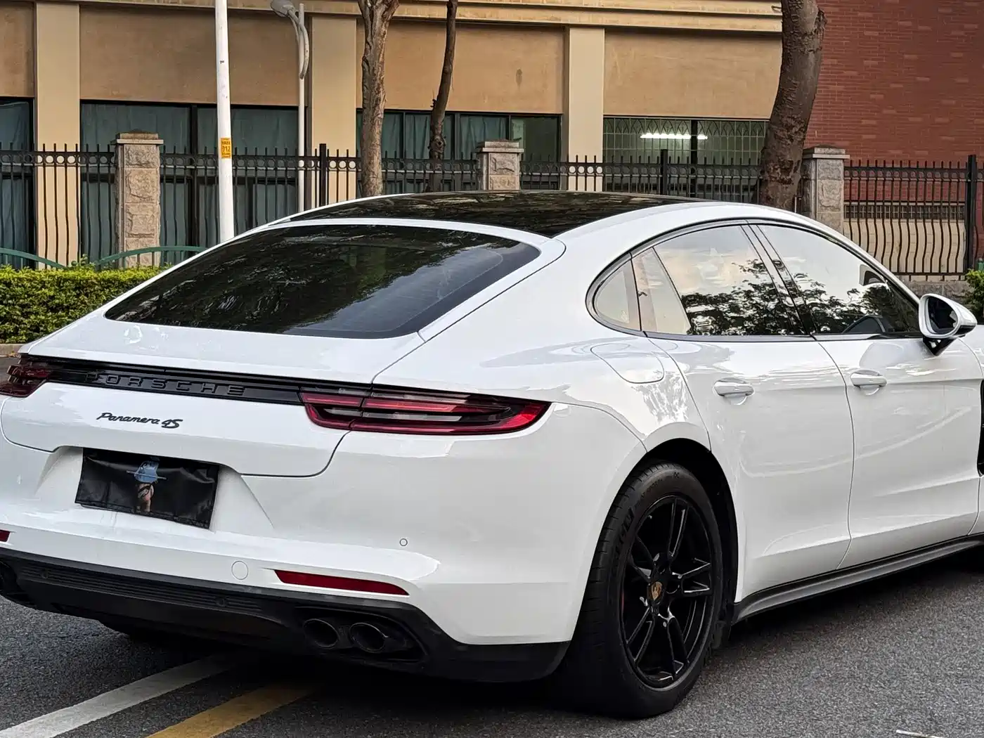 Porsche Panamera 2017 Panamera 3.0T фото 6