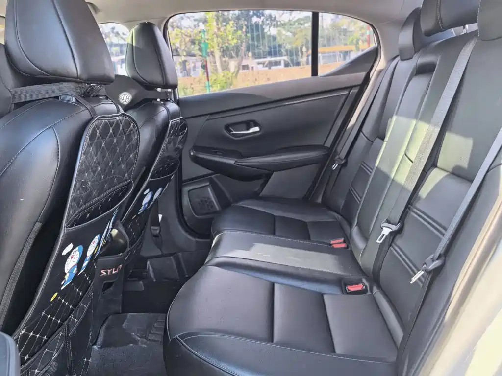 Nissan SYLPHY, миниатюра 5