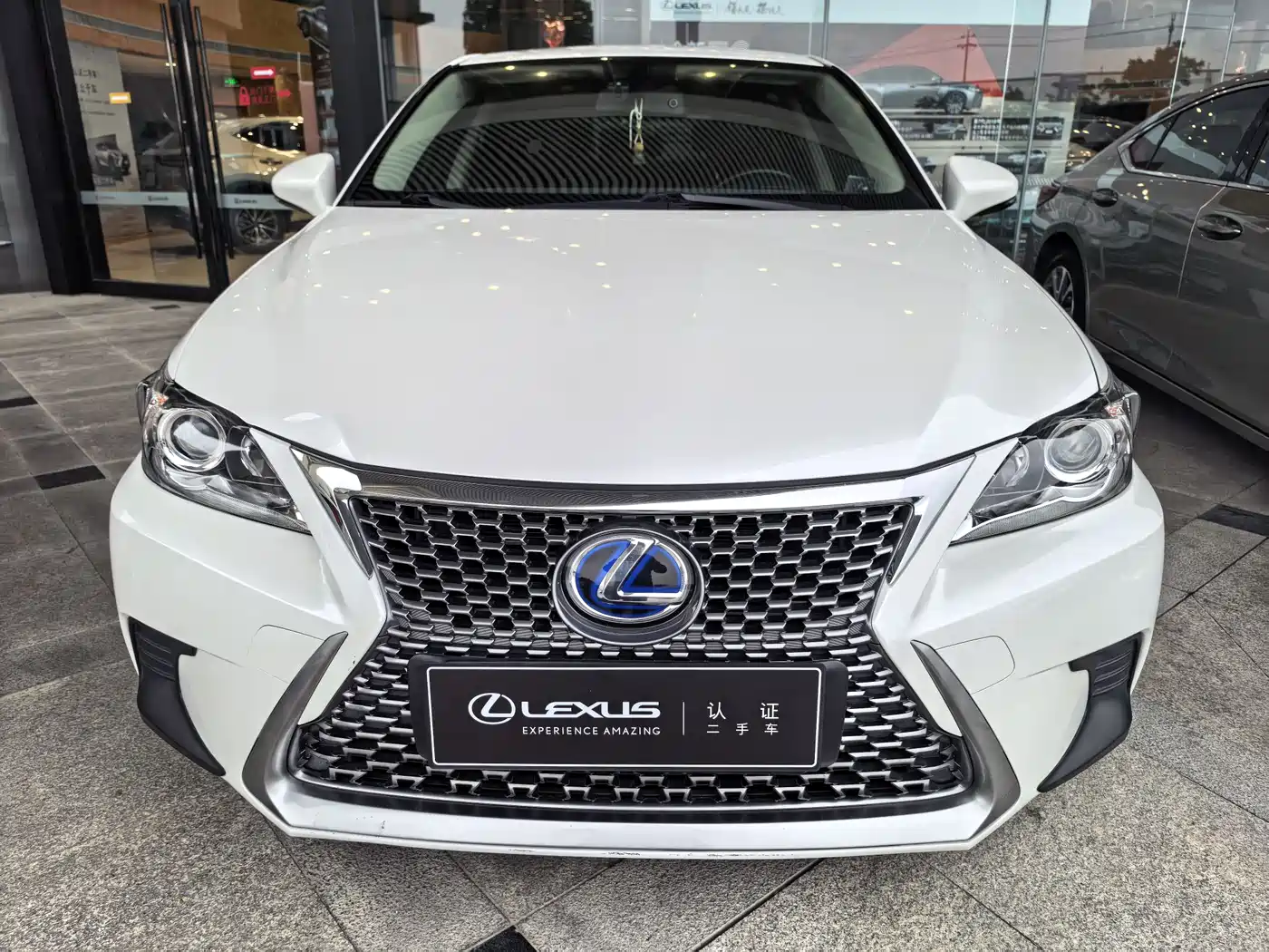 Lexus CT 2017 CT200h Elite Edition (Single Color) China VI фото 2