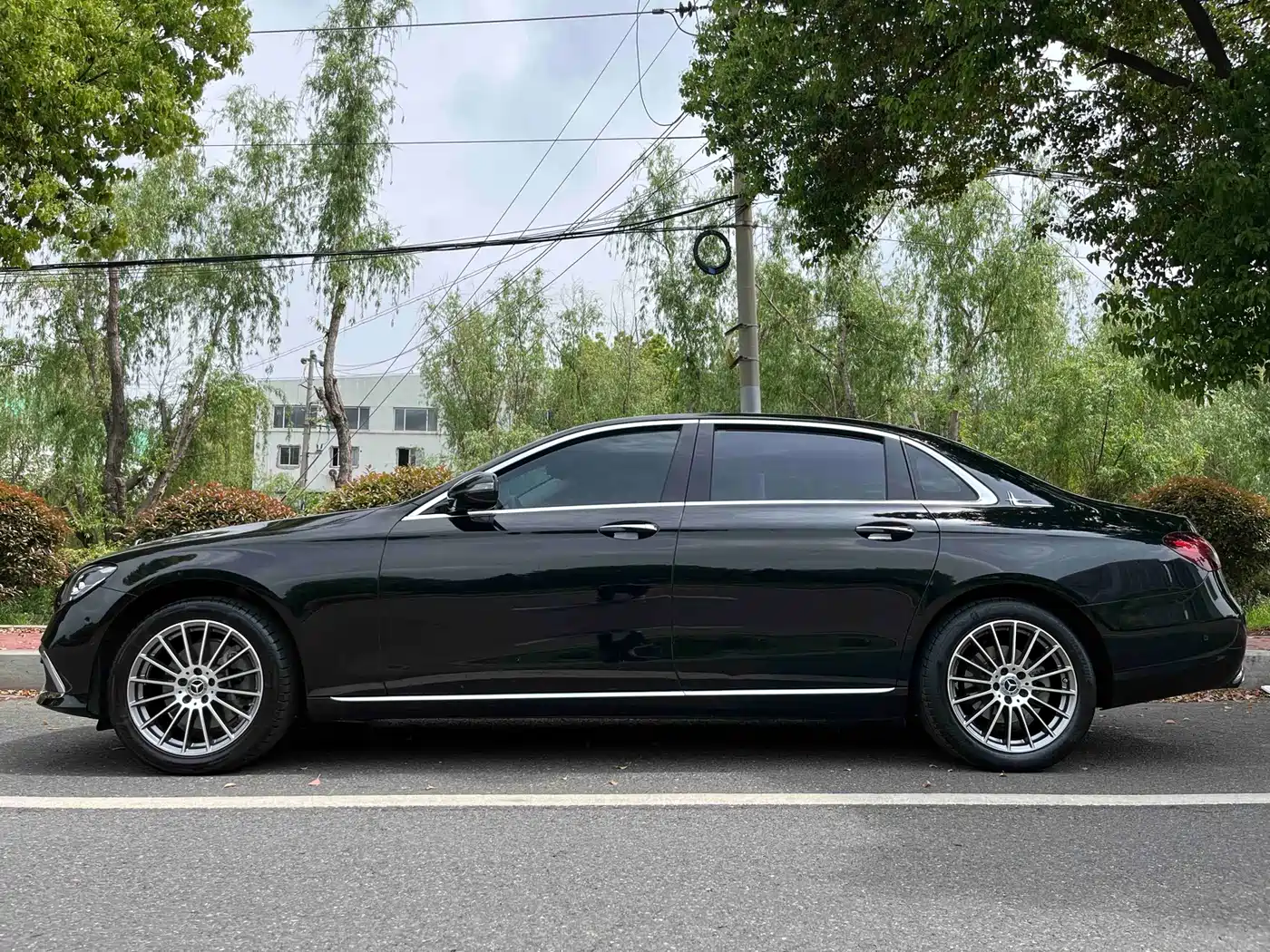 Mercedes-Benz E-Class 2021 E 260 L фото 3