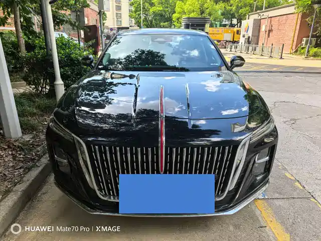 Hongqi H5 2.0T, автомат, Smart Connect Flagship Smooth
