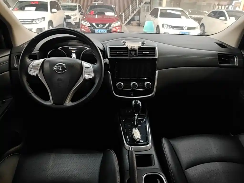 Nissan Tiida, миниатюра 9