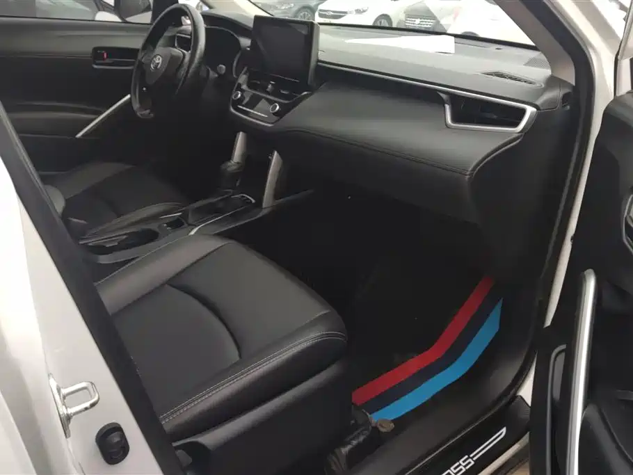 Toyota Corolla Cross 2022 2.0L Elite Edition фото 8