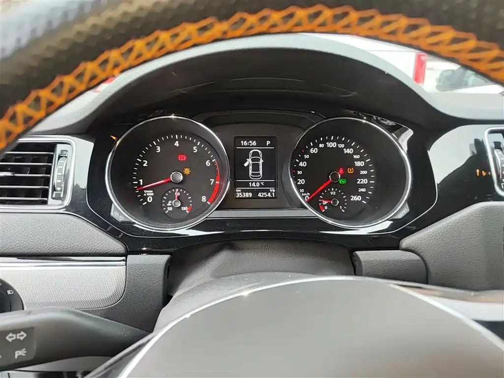 Volkswagen Sagitar 2018 180TSI DSG Premium Edition фото 12