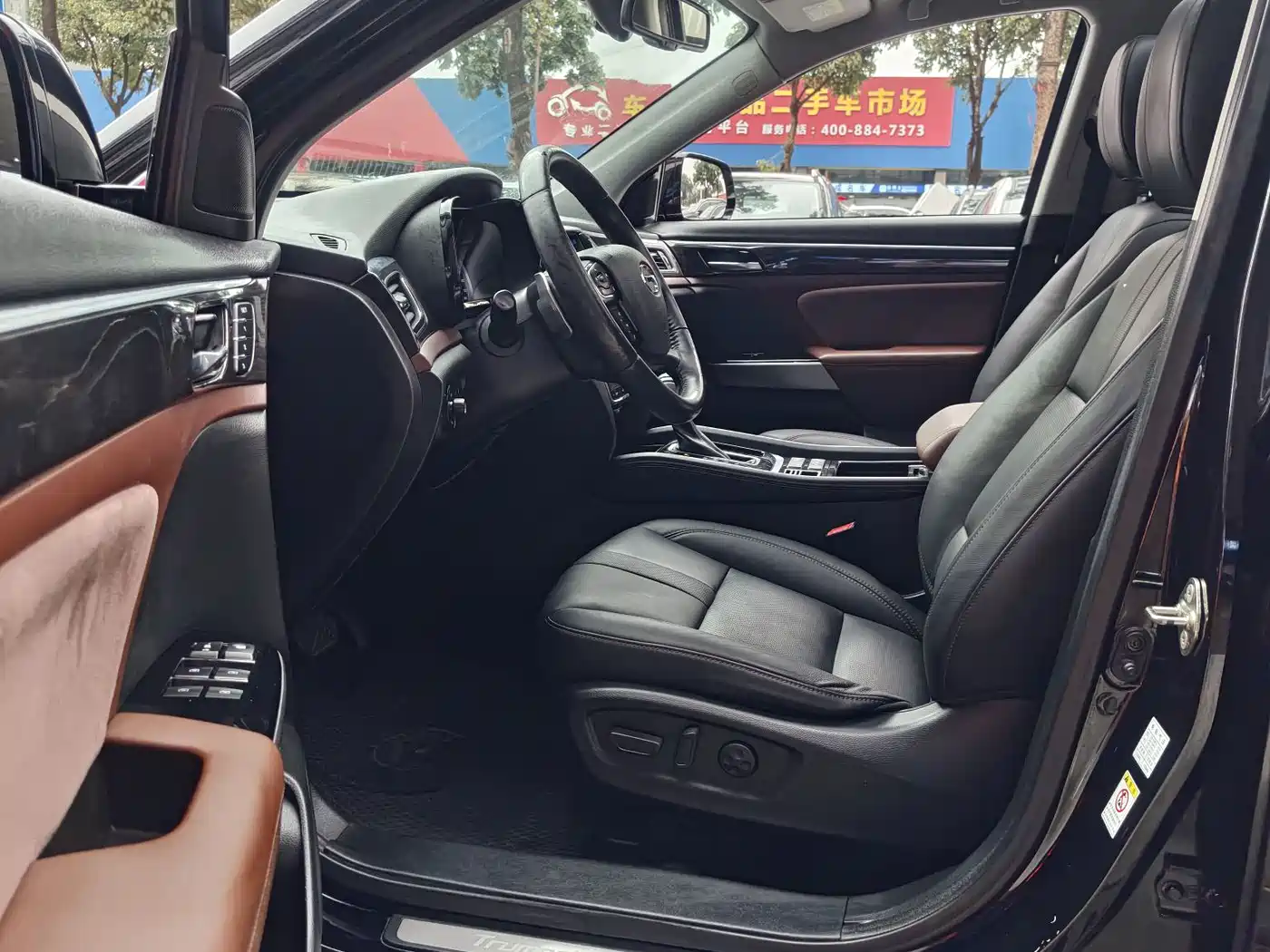 GAC Trumpchi Trumpchi GS8 2017 320T 2WD Luxury Smart Connect (7-seater) фото 4
