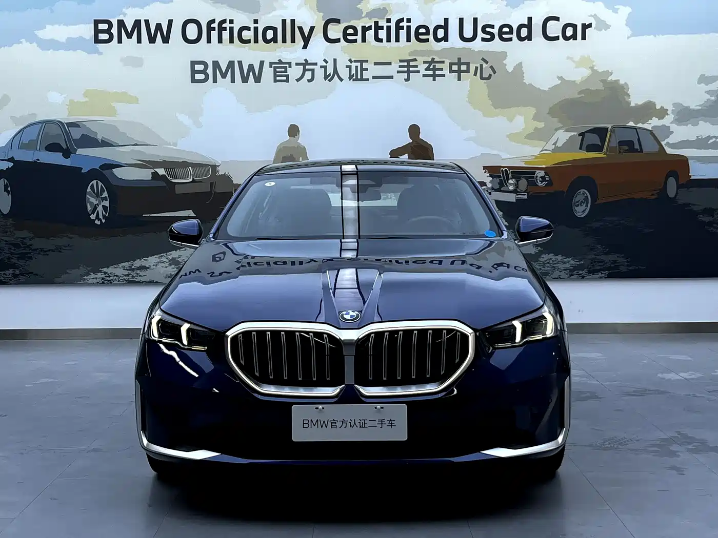 BMW 5 Series 2024 530Li Premium Luxury Package фото 2