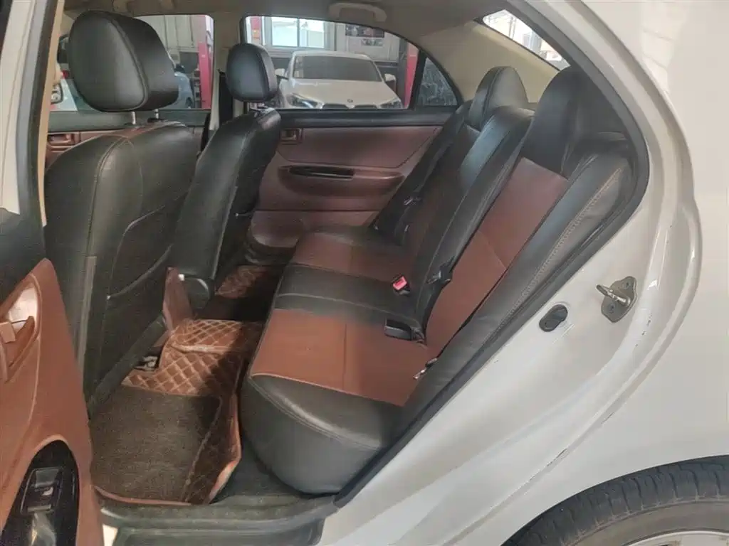 BYD F3 2012 Energy-saving Edition 1.5L Manual Comfort фото 13