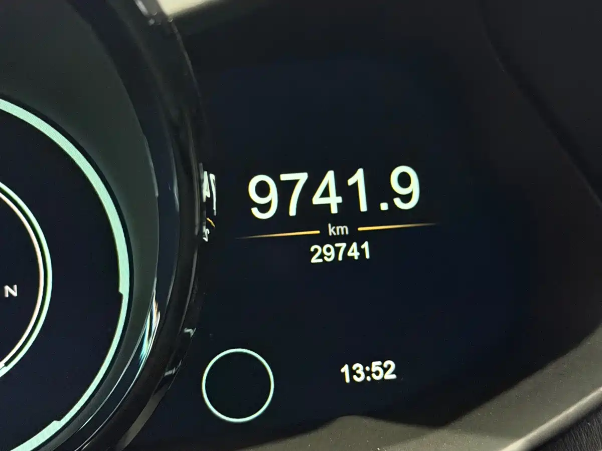 Aston Martin V8 Vantage 2022 2022 4.0T V8 Roadster