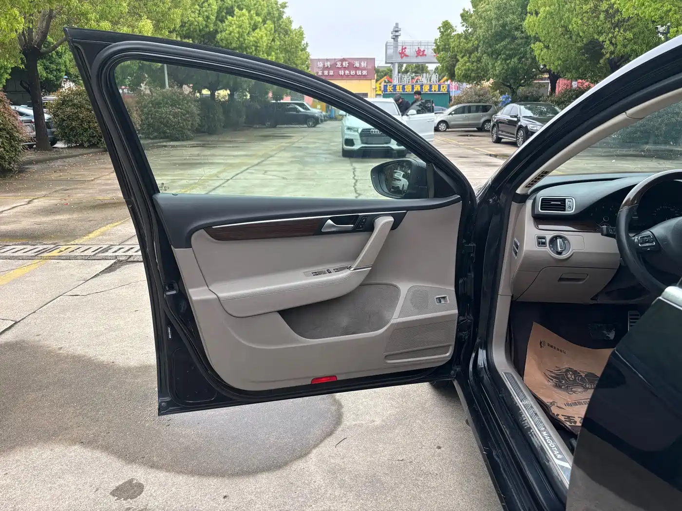 Volkswagen Magotan 2015 Facelift 1.8TSI Premium фото 17