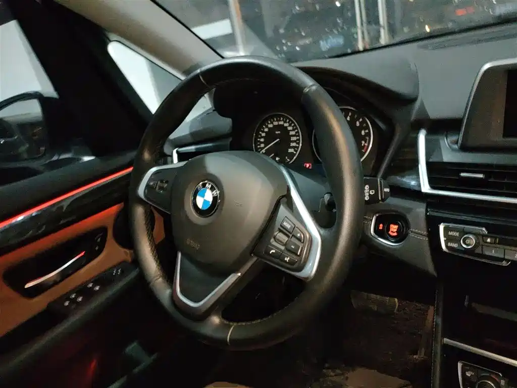 BMW 2 Series Tourer (Import) 2014 220i Luxury Design Package фото 11