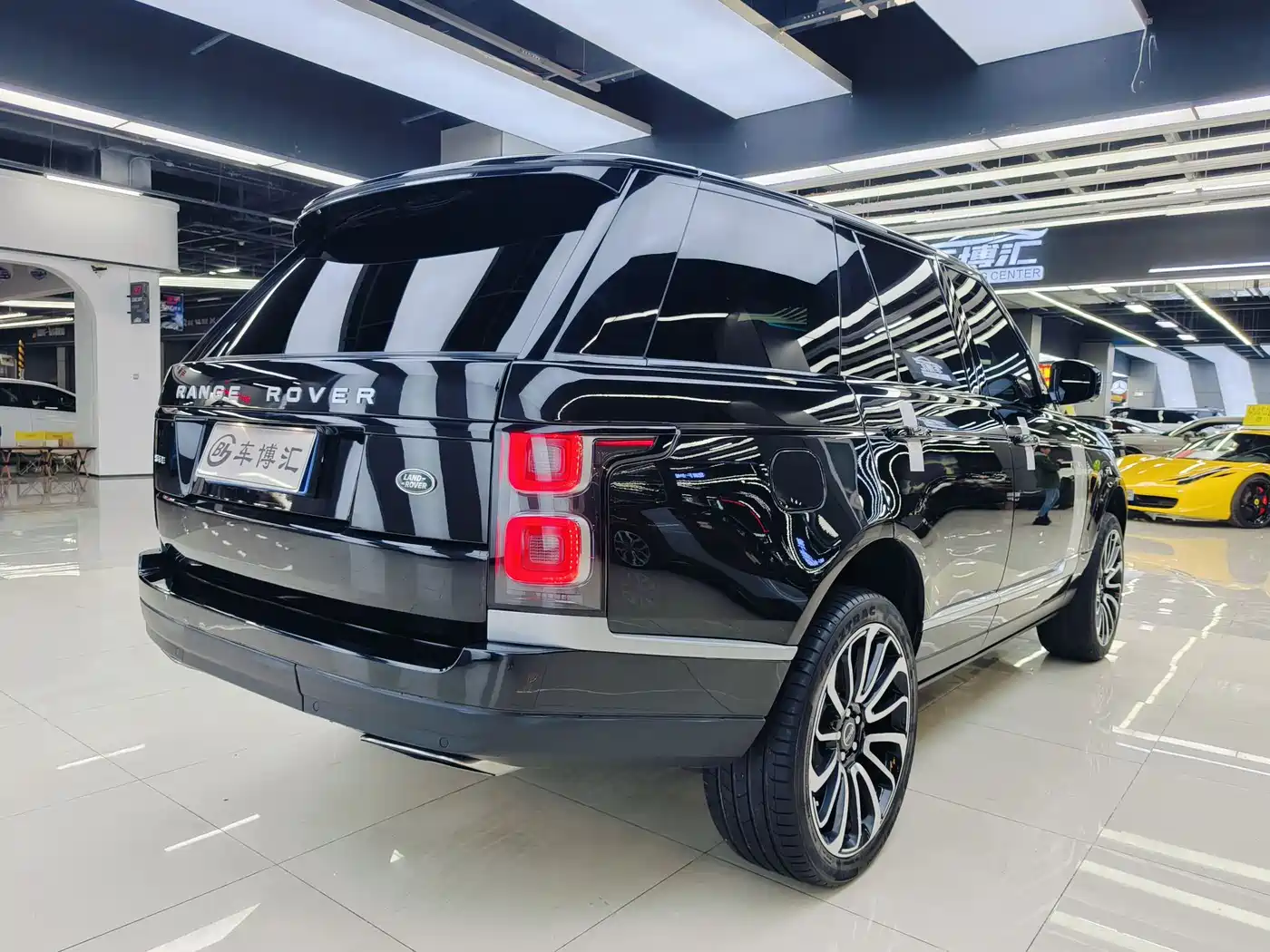 Land Rover Range Rover 2016 3.0 SC V6 Vogue фото 7
