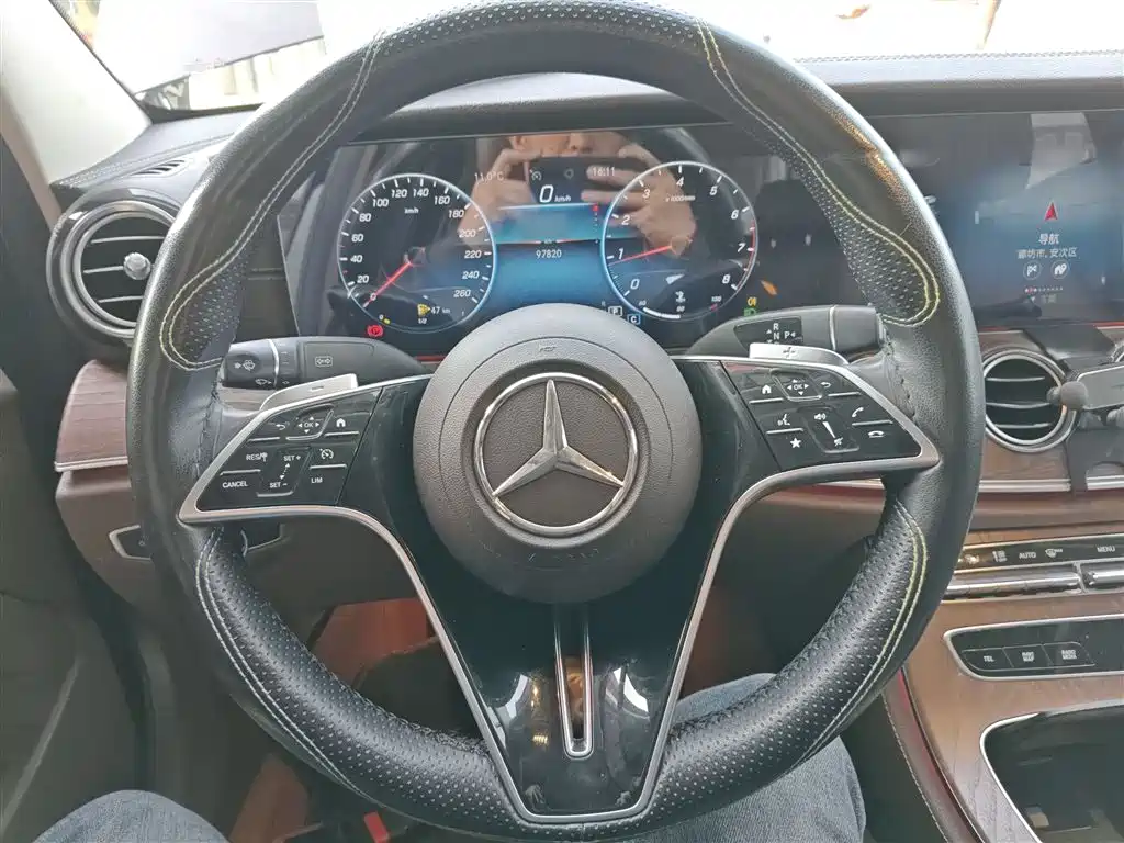 Mercedes-Benz E-Class 2022 Second Facelift E 300 L Fashion фото 7