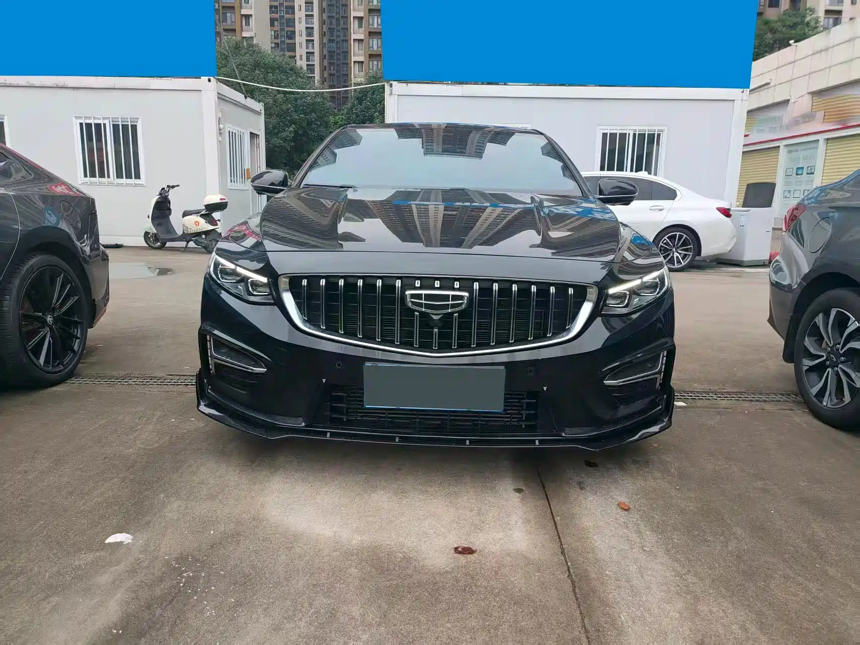 Фото 2 - Geely Preface