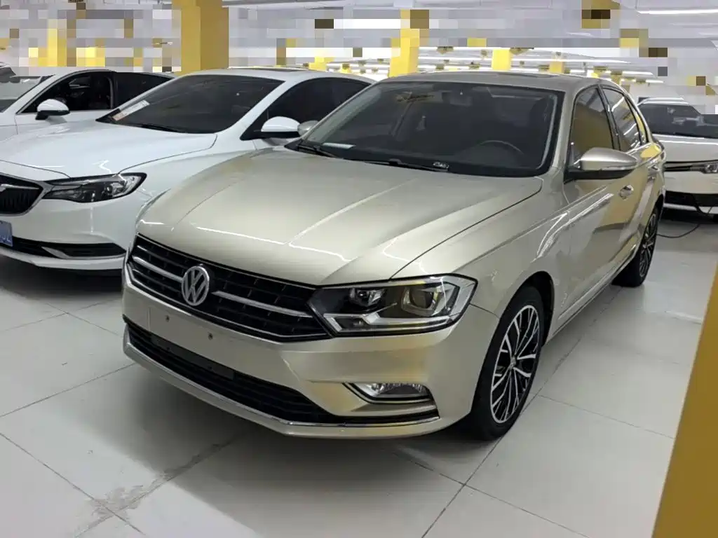 Фото 2 - Volkswagen Bora