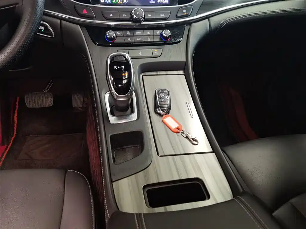 BUICK LACROSSE
