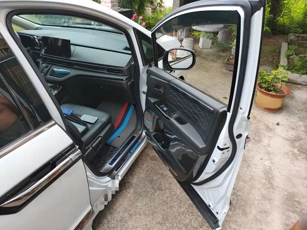 Honda Elysion 2024 2024 2.0L e:HEV Luxury Edition