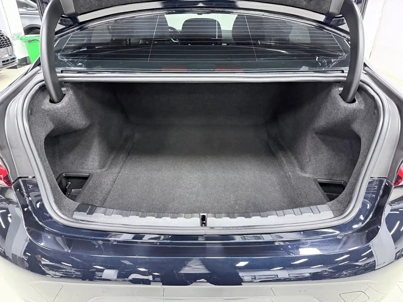BMW 3 Series 2023 320Li M Sport Package фото 23