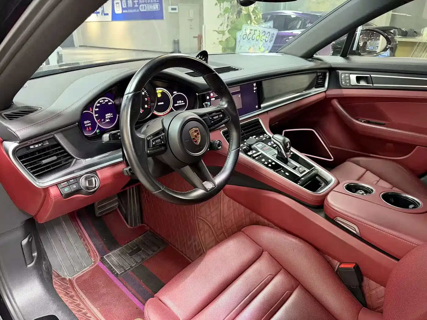 Фото 4 - Porsche Panamera