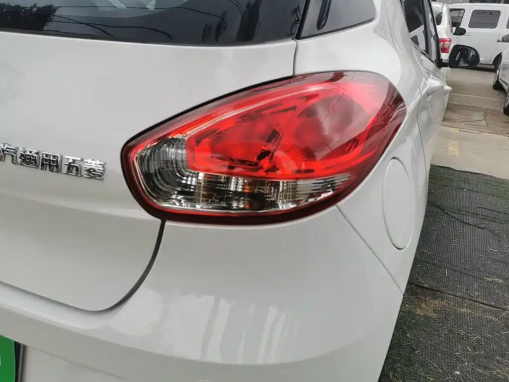 Baojun 310 2016 2016 1.2L Manual Luxury Type