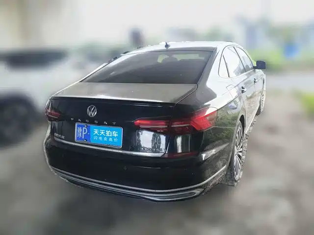 Volkswagen Passat 2019 330TSI Luxury Edition China VI — фото 2
