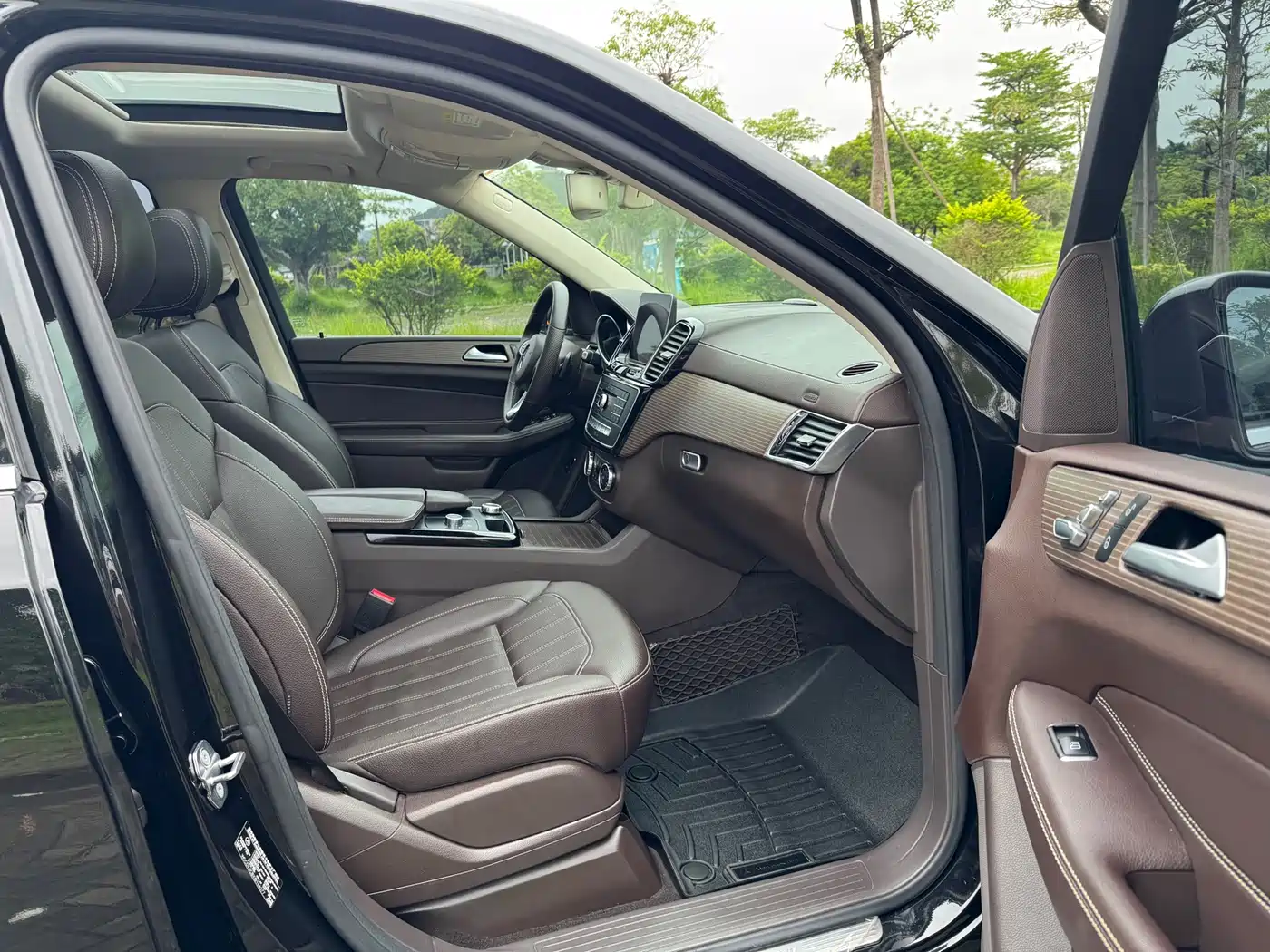 Mercedes-Benz GLE 2018 GLE 320 4MATIC Dynamic Ultimate Edition фото 12