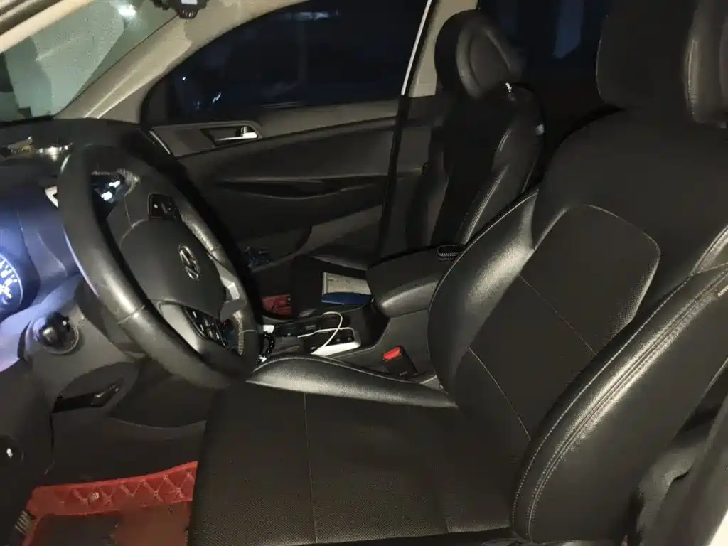 Hyundai Tucson 2015 1.6T Dual Clutch 2WD Smart фото 8