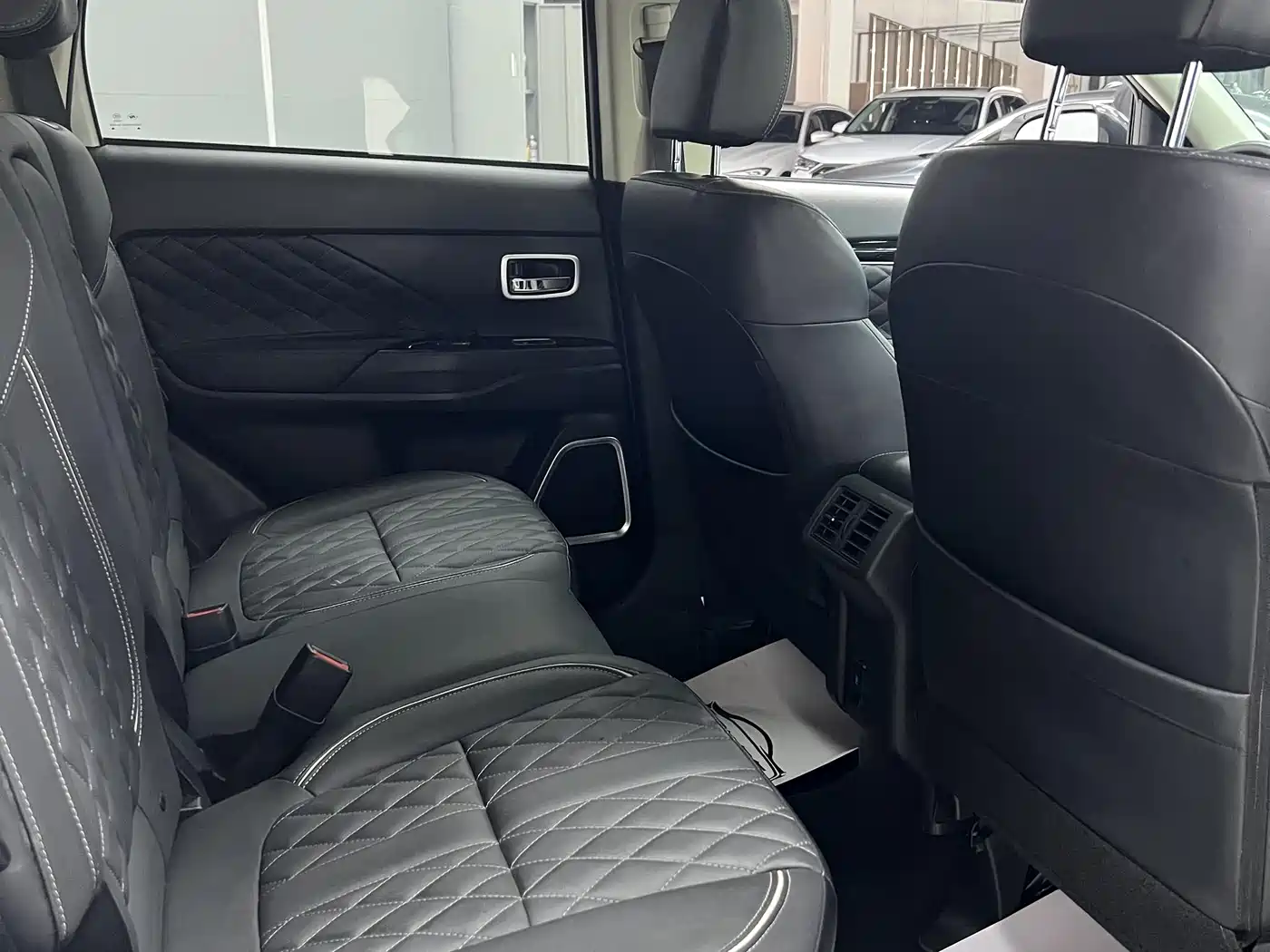 Mitsubishi Outlander 2021 2.0L FWD Comfort Edition 5-seater фото 16