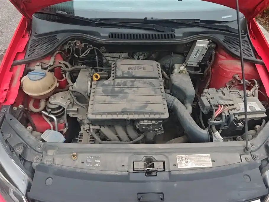 Volkswagen Polo 2016 1.4L Manual Trend фото 10