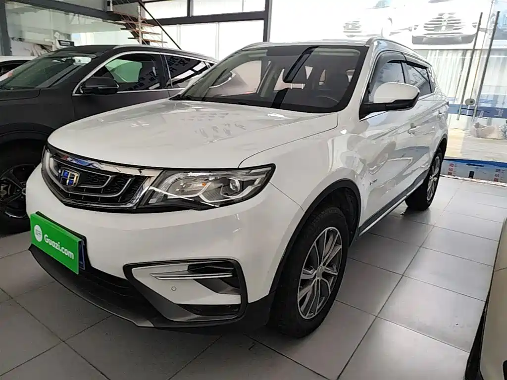 Фото 1 - Geely Atlas
