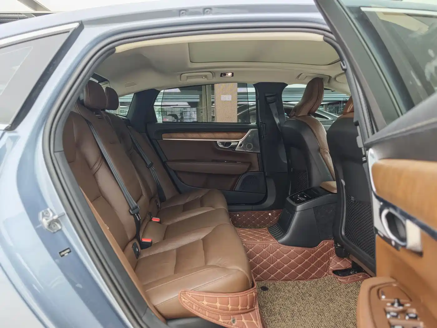 VOLVO S90 PLUG IN HYBRID