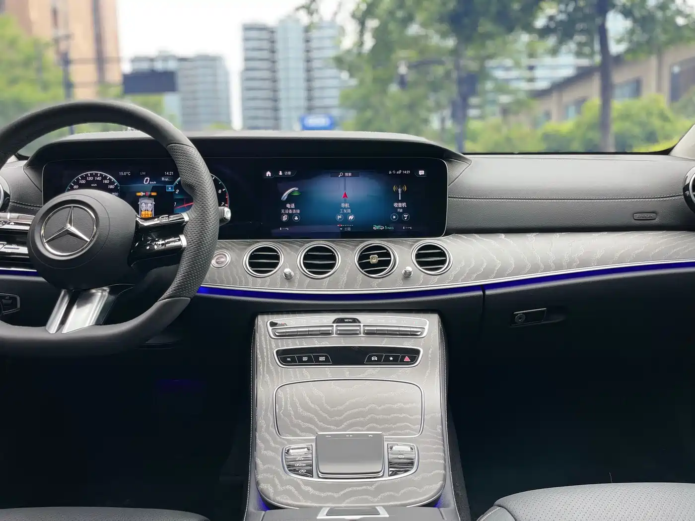 Mercedes-Benz E-Class 2022 Second Facelift E 300 L Sport Fashion фото 9