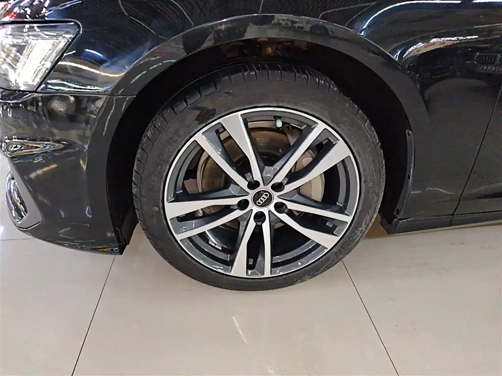 Audi A6L 2022 40 TFSI Luxury Dynamic фото 25