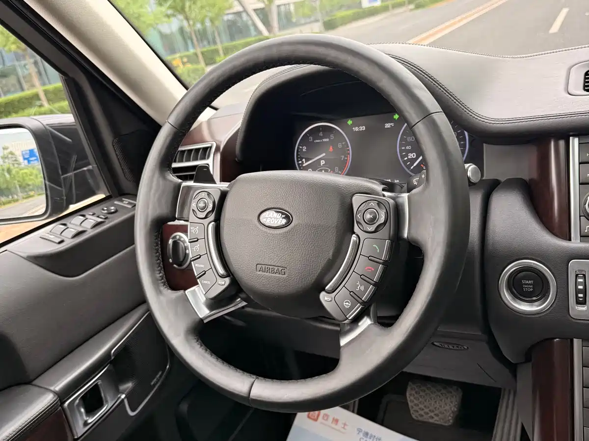 Land Rover Range Rover 2012 5.0 NA V8 фото 12