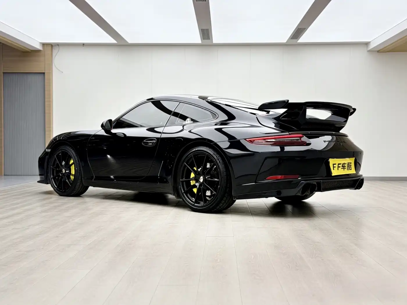 Porsche 911 2013 Carrera 4 3.4L фото 6