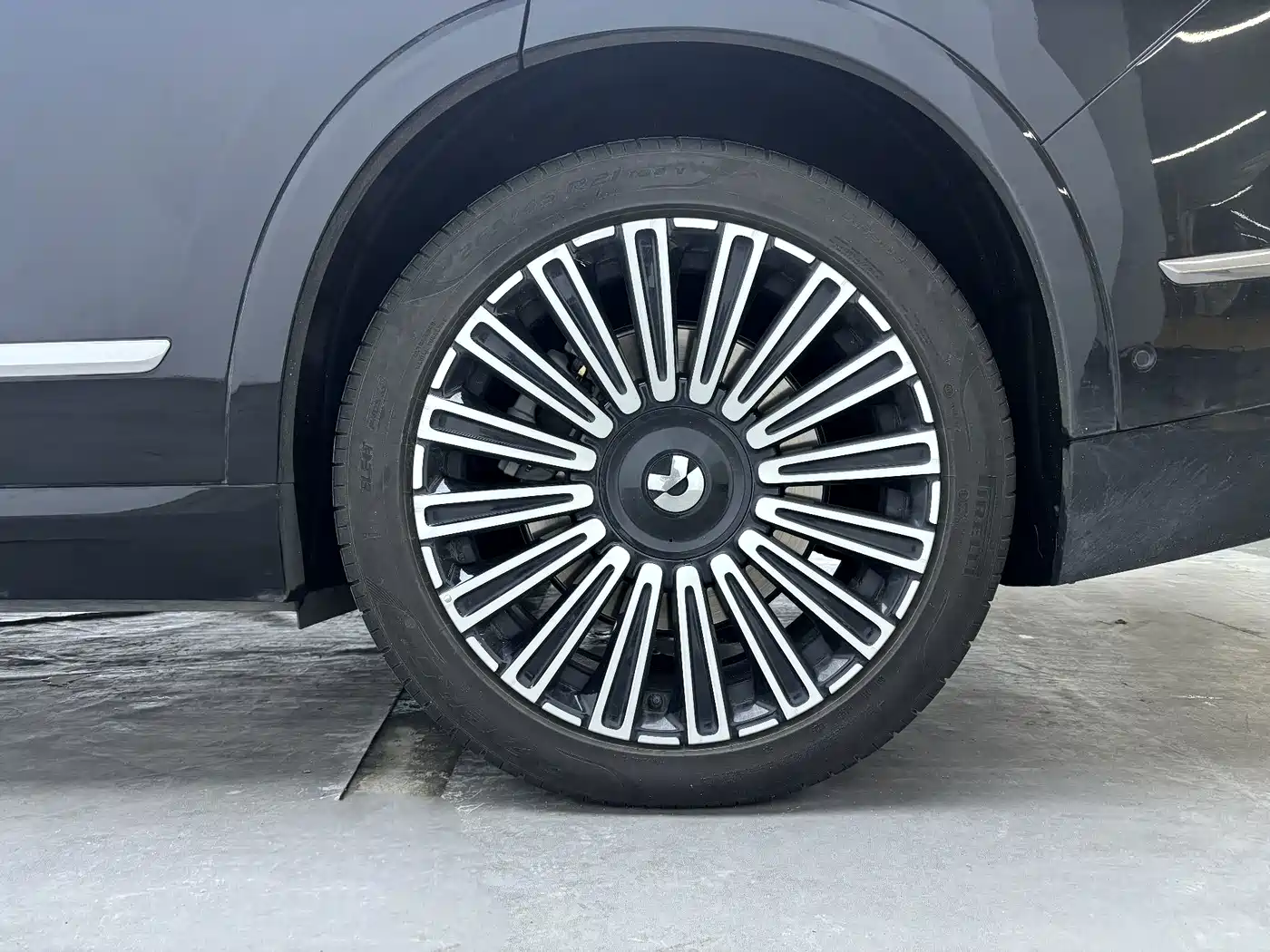 NIO ES8 2026 2025 Model 6-Seat Executive Luxury Edition