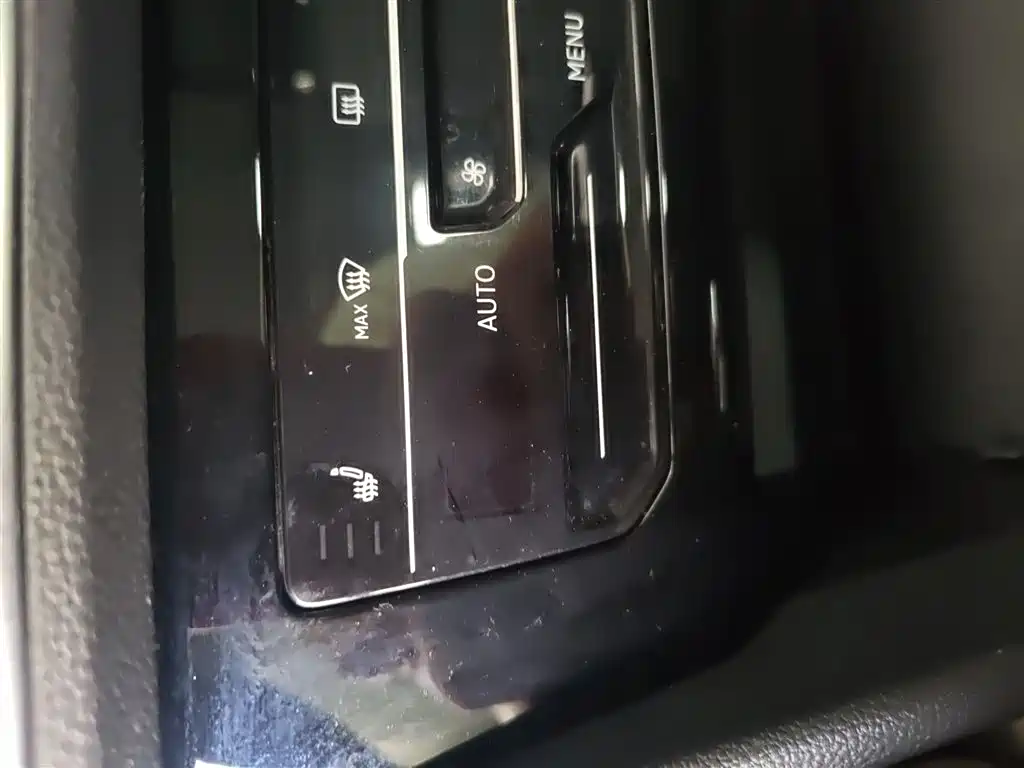 Volkswagen Tiguan X 2022 330TSI 2WD Flagship Edition фото 13